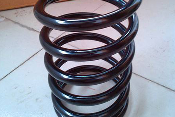 一批大彈簧制作完工了---現場展示圖